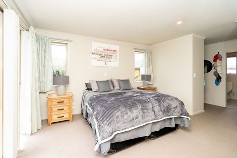 Photo of property in 54 Winchester Place, Rototuna North, Hamilton, 3210