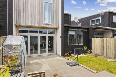 Photo of property in 39 Te Ara Kawakahia, Waikanae, 5036