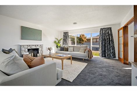 Photo of property in 8 Petries Road, Woodend, 7610