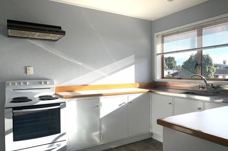 Photo of property in 1/28 Prince Regent Drive, Half Moon Bay, Auckland, 2012