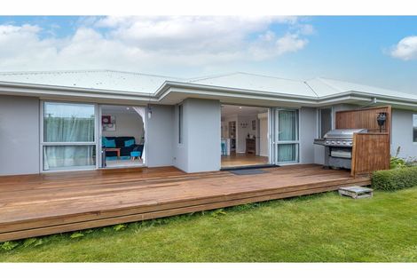 Photo of property in 132 Beach Road, North New Brighton, Christchurch, 8083