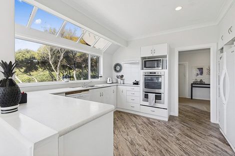 Photo of property in 31 Kiriwai Road, Paremata, Porirua, 5024