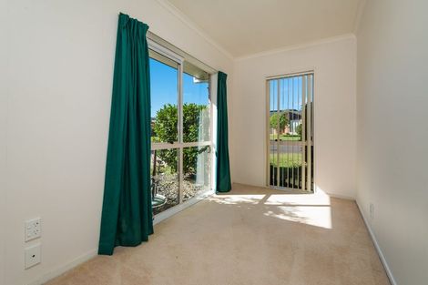 Photo of property in 10 Darimouth Place, Albany, Auckland, 0632