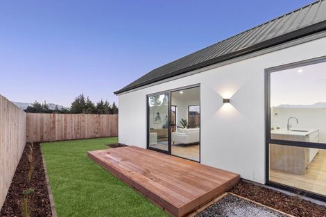 Photo of property in 5 Onyx Street, Albert Town, Wanaka, 9305