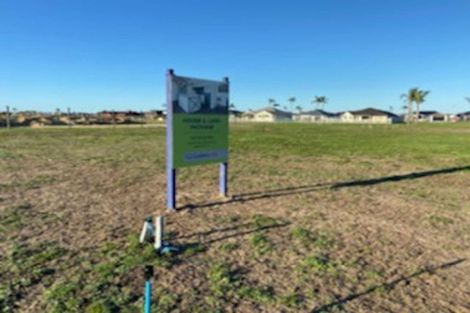 Photo of property in 4 Entelea Close, Papamoa Beach, Papamoa, 3118