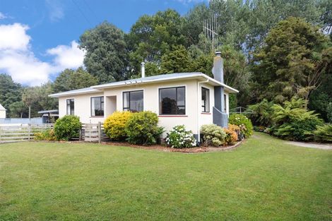 Photo of property in 7 Kotukutuku Road, Hunterville, 4730