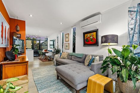 Photo of property in 4/16 Huron Street, Takapuna, Auckland, 0622