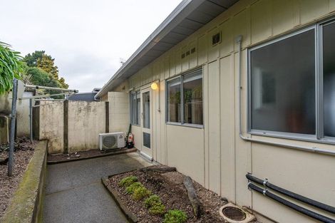 Photo of property in 2/100 River Road, Hamilton East, Hamilton, 3216