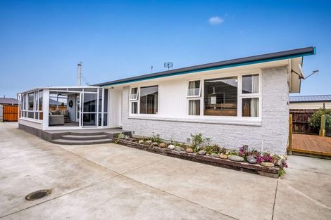 Photo of property in 150 Pacific Road, North New Brighton, Christchurch, 8083