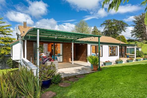 Photo of property in 32 Jeffs Road, Dairy Flat, Albany, 0794