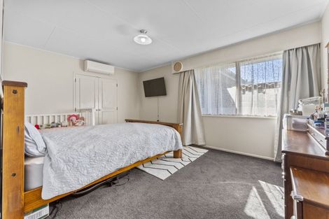 Photo of property in 100 Huxley Street, Pahiatua, 4910