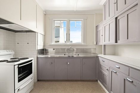 Photo of property in 71 Prince Albert Road, Saint Kilda, Dunedin, 9012