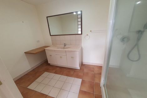 Photo of property in 24 Katrina Place, Massey, Auckland, 0614