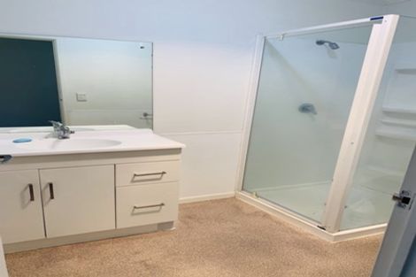 Photo of property in 1 Convair Crescent, Mangere, Auckland, 2022