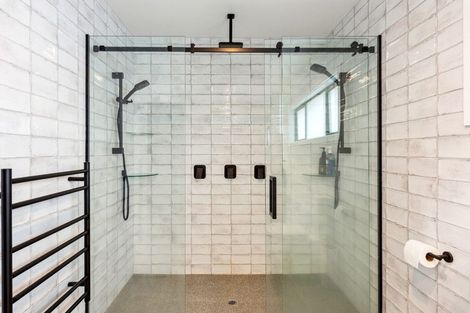 Photo of property in 99 The Drive, Paraparaumu Beach, Paraparaumu, 5032