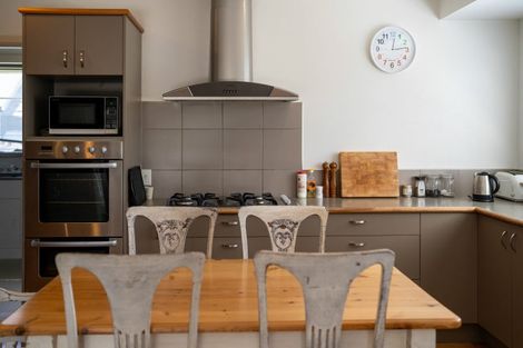 Photo of property in 4 Glover Street, Leamington, Cambridge, 3432