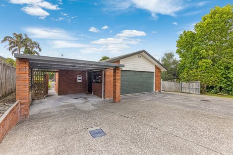 Photo of property in 8 Millstream Drive, Henderson, Auckland, 0610
