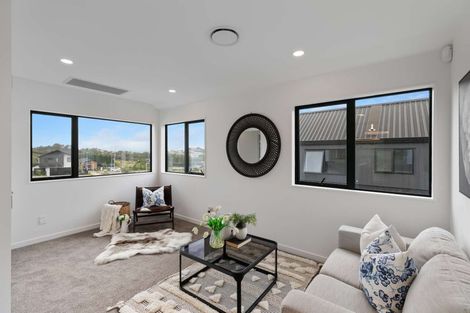 Photo of property in 4 Kauru Lane, Wainui, 0992