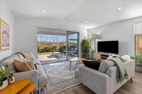 Photo of property in 74 Saint Pauls Drive, Brookfield, Tauranga, 3110