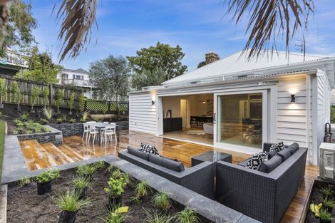 Photo of property in 1 Ara Street, Remuera, Auckland, 1050