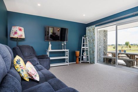 Photo of property in 455a Taonui Road, Colyton, Feilding, 4775