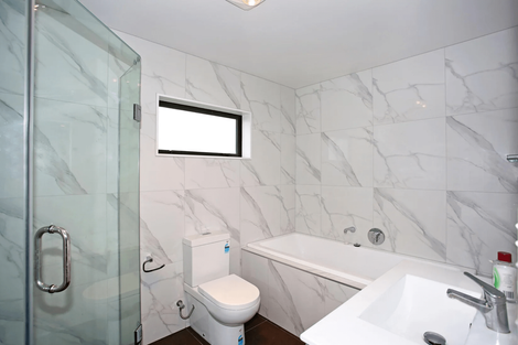 Photo of property in 112a Longford Park Drive, Takanini, 2112