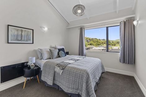 Photo of property in 15 Observatory Close, Whitby, Porirua, 5024