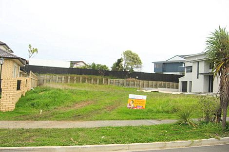 Photo of property in 14 Compass Way, Half Moon Bay, Auckland, 2012