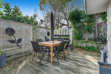 Photo of property in 25a Jelas Road, Red Beach, 0932