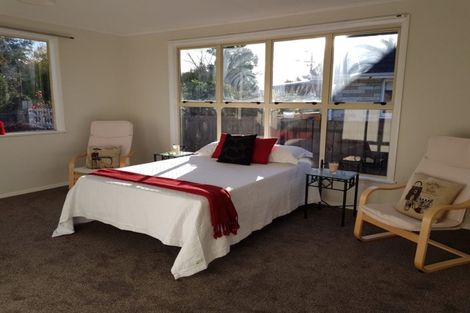 Photo of property in 60 Heath Street, St Andrews, Hamilton, 3200