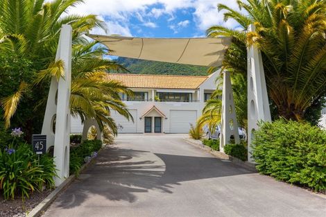 Photo of property in 3/45 Beach Road, Waikawa, Picton, 7220