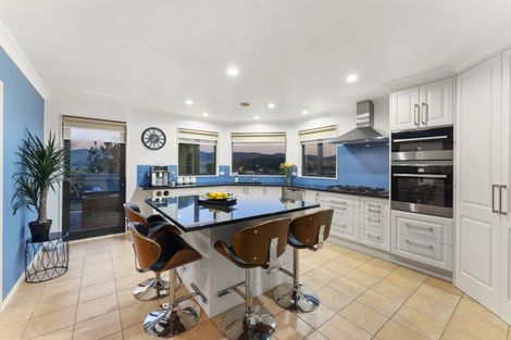 Photo of property in 2 Ormrod Grove, Riverstone Terraces, Upper Hutt, 5018