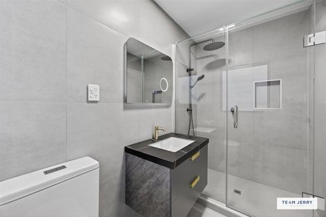 Photo of property in 27 Jandell Crescent, Bucklands Beach, Auckland, 2014