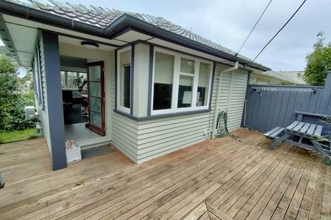 Photo of property in 3-5 Eden Street, Island Bay, Wellington, 6023