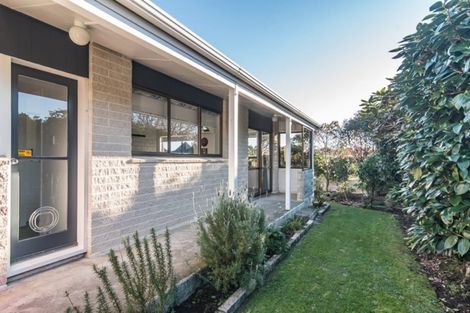 Photo of property in 34a Rewarewa Crescent, Waikanae, 5036