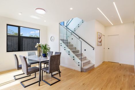 Photo of property in 28b Kereru Street, Henderson, Auckland, 0612