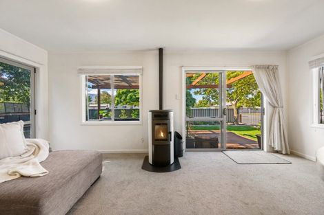 Photo of property in 102 Inniscort Street, Cromwell, 9310