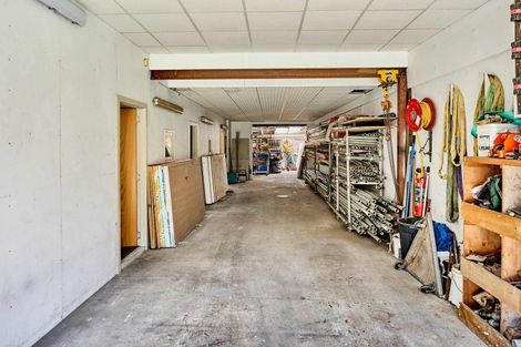 Photo of property in 77 Adelaide Road, Dannevirke, 4978