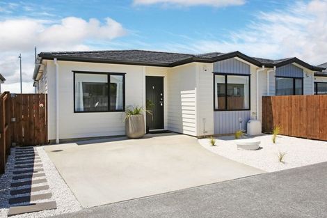 Photo of property in 9 Tuuhura Road, Pukekohe, 2120