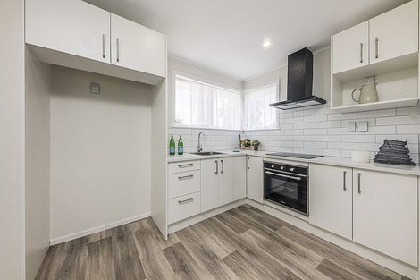 Photo of property in 16 Eastburn Street, Papakura, 2110