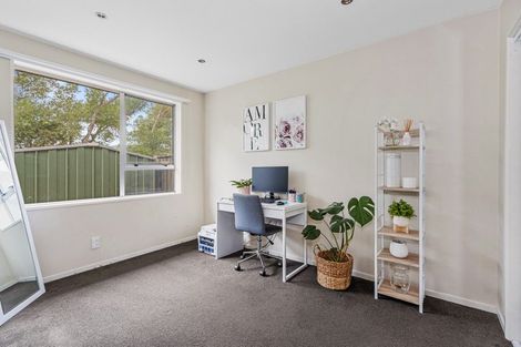 Photo of property in 2/11 Hersham Place, Bromley, Christchurch, 8062