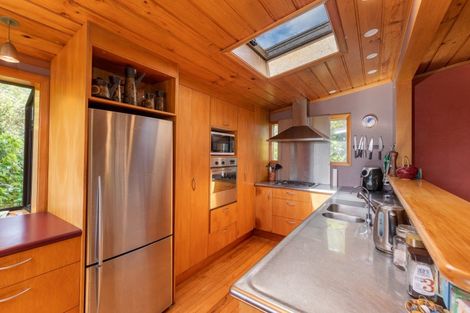 Photo of property in 21 Raroa Place, Pukerua Bay, 5026