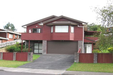 Photo of property in 82 Granville Drive, Massey, Auckland, 0614