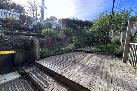 Photo of property in 145 Kelburn Parade, Kelburn, Wellington, 6012