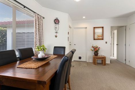 Photo of property in 9b Barraud Place, Pukehangi, Rotorua, 3015