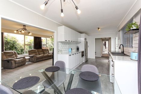 Photo of property in 3 Erica Place, Bell Block, New Plymouth, 4312