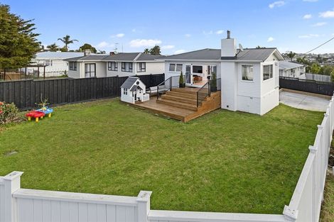 Photo of property in 2 Havelock Avenue, Forrest Hill, Auckland, 0620