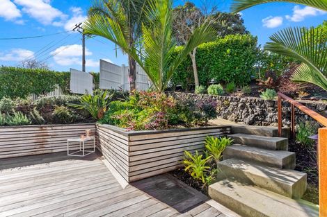 Photo of property in 14 Waimana Avenue, Northcote Point, Auckland, 0627