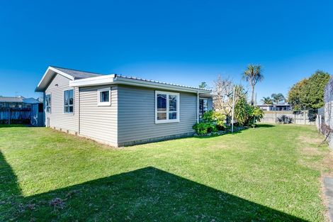 Photo of property in 49 Leicester Avenue, Tamatea, Napier, 4112