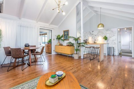 Photo of property in 18a Rosario Crescent, Red Beach, 0932